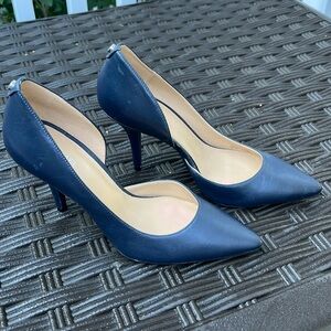 Michael Kors Navy pump, size 7.
